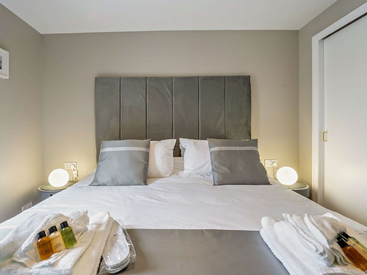 No7 - Kilmartin Court, listing photograph 8