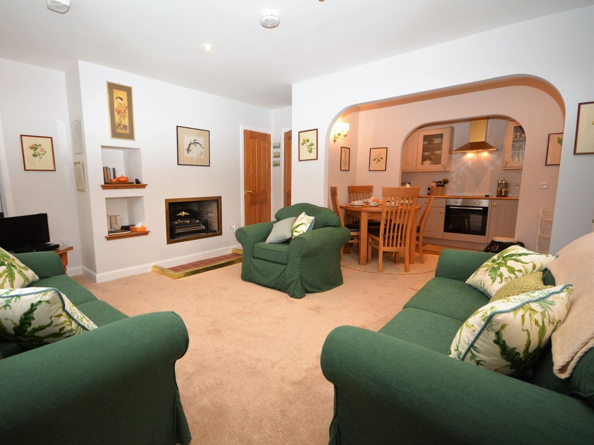 Linnhe Apartment, listing photograph 8