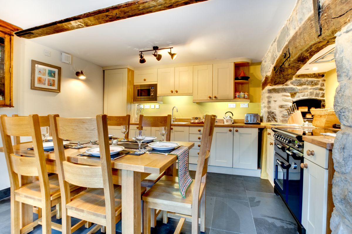 Ochr y Rhiw, listing photograph 7