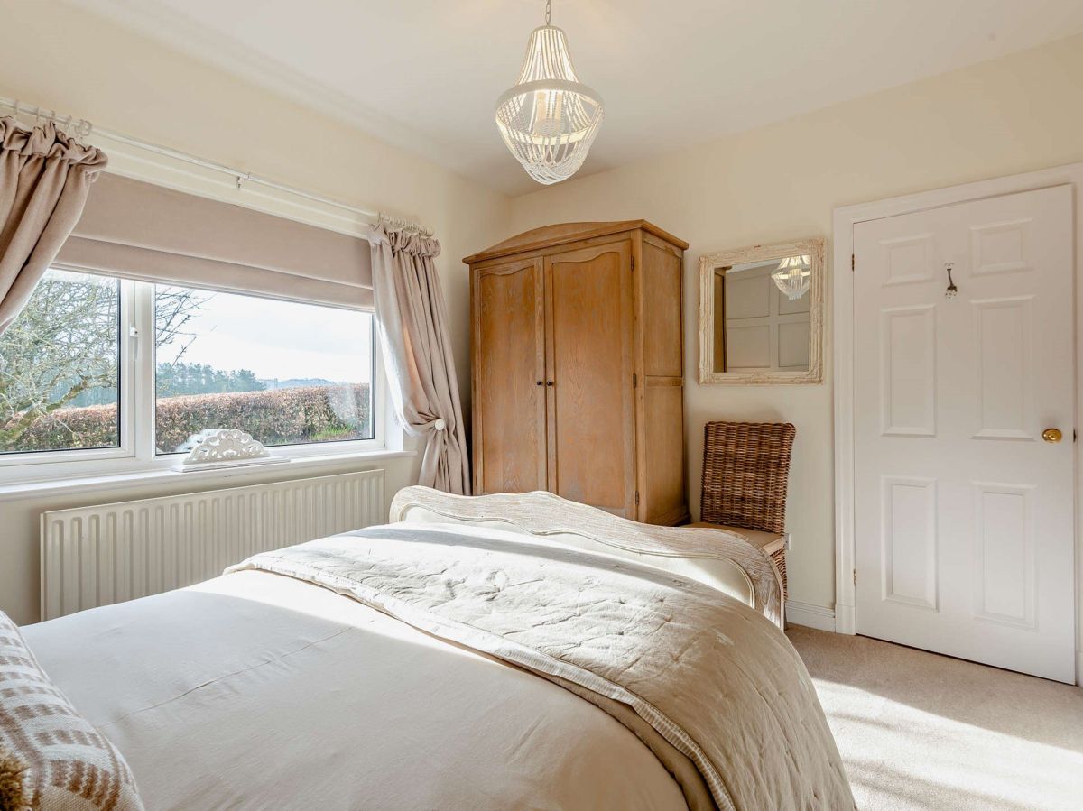 Oakdene Cottage - Sunnyslack, listing photograph 11