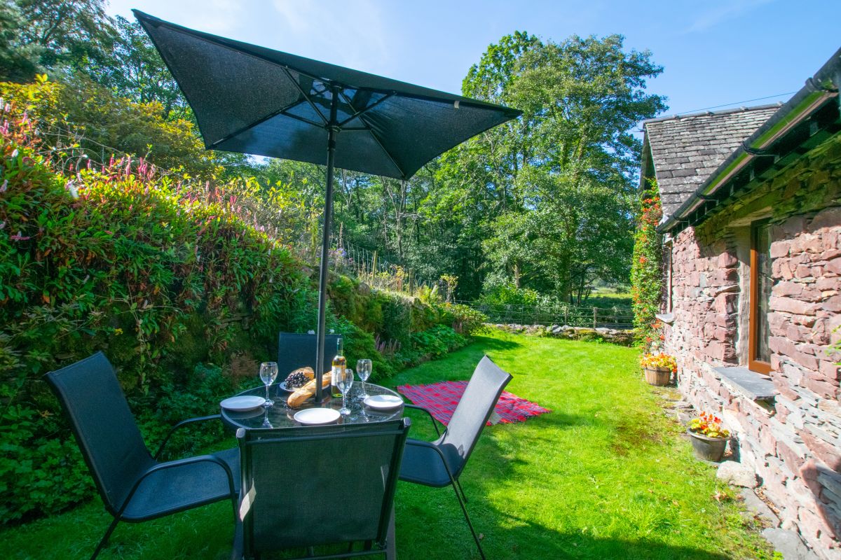 Oak Lodge Cottage, listing photograph 9