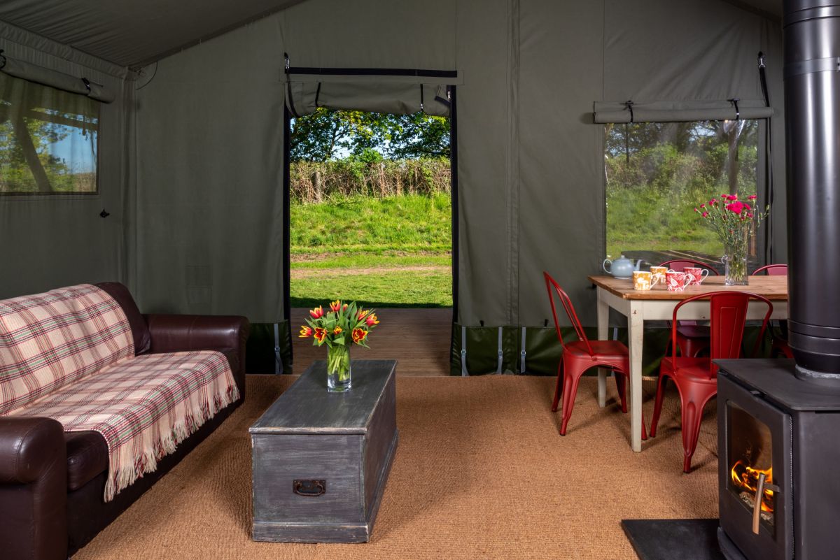 Dove Lodge, listing photograph 8