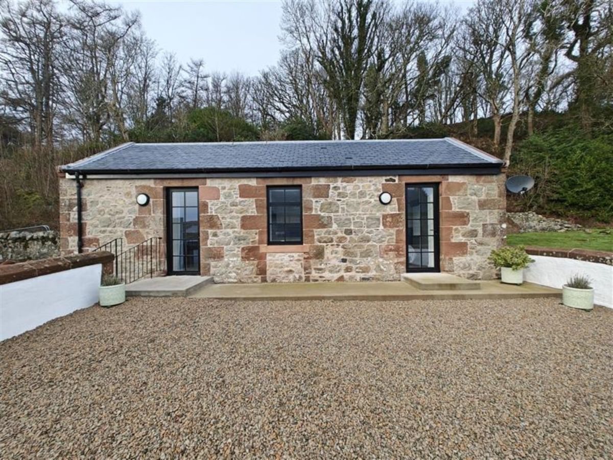 Machrie Farm Cottage, listing photograph 2