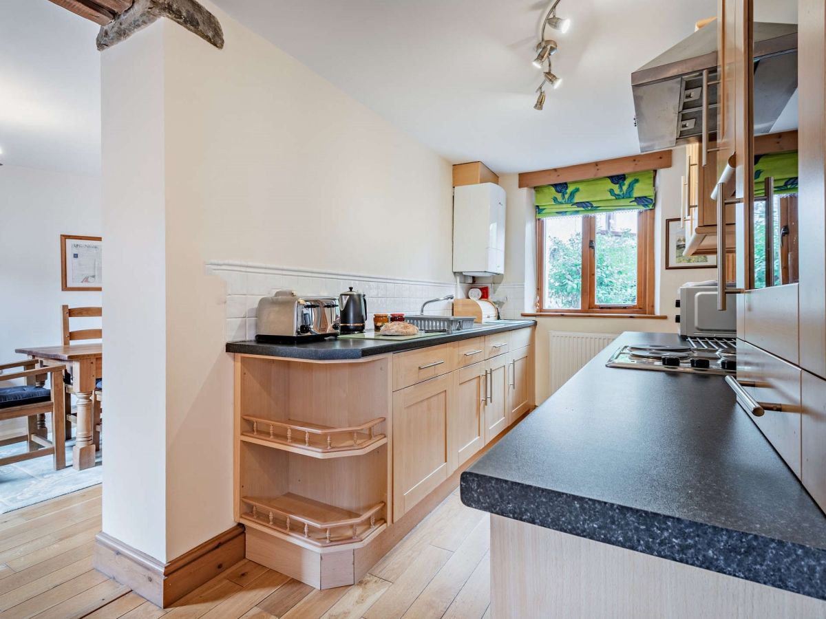 Crown Cottage, listing photograph 9