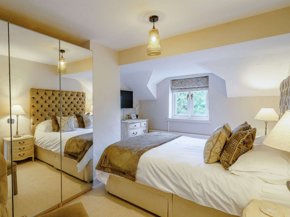 Wolf Cottage, listing photograph 10