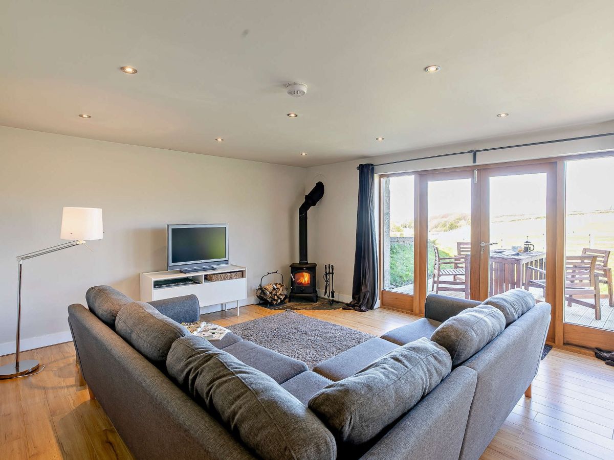 Emley View Cottage, listing photograph 3