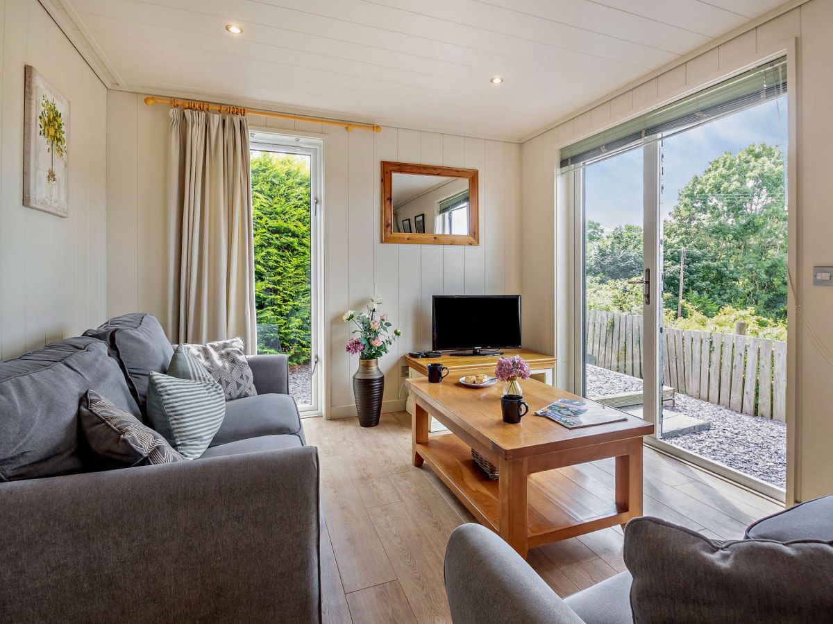 Honey Bee Lodge, listing photograph 9