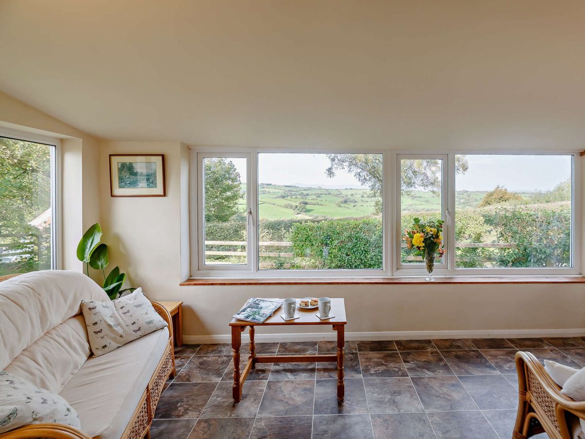 Cwm Bychan, listing photograph 6