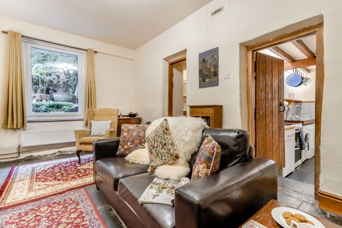 Bwthyn Glan Y Dwr, listing photograph 11