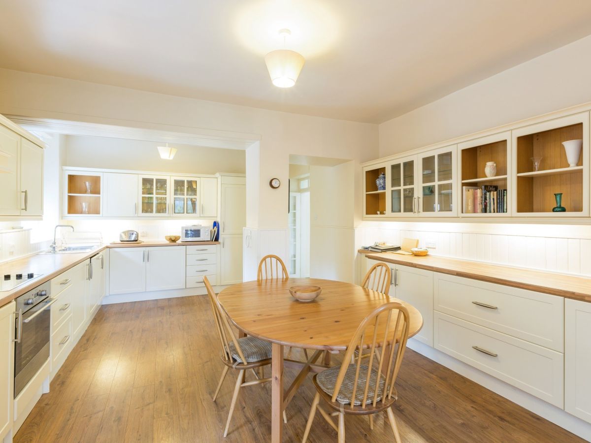 Lower Oakfield, listing photograph 2