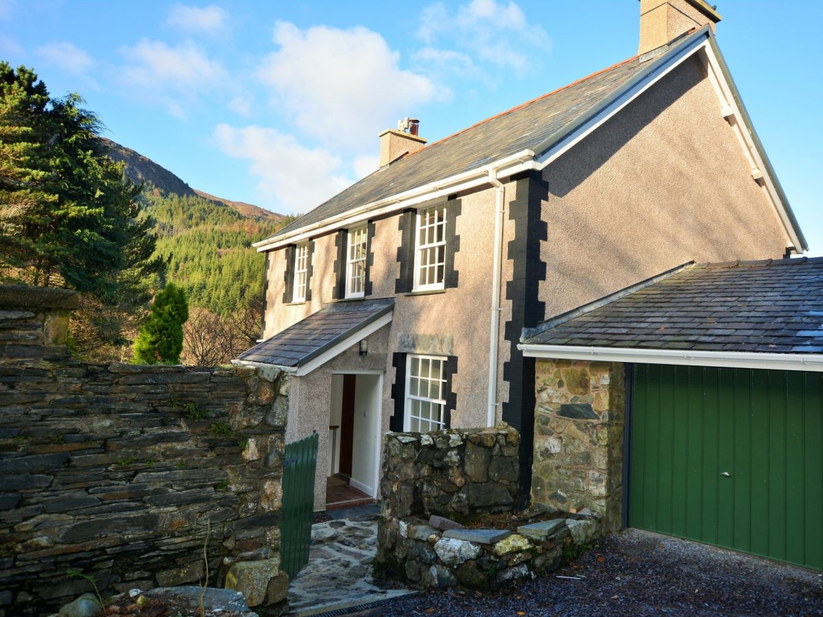Maes Mawr, listing photograph 9