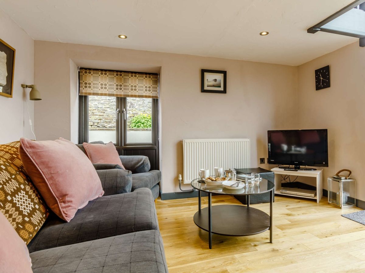 Corn View Llanilid, listing photograph 4