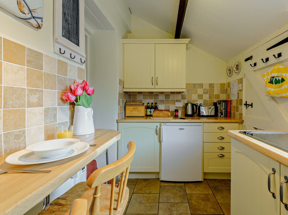 Cobble Cottage Retreat, listing photograph 7