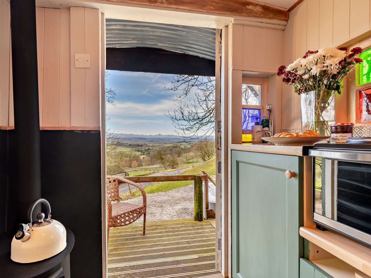 Hartington Hideaway, listing photograph 6