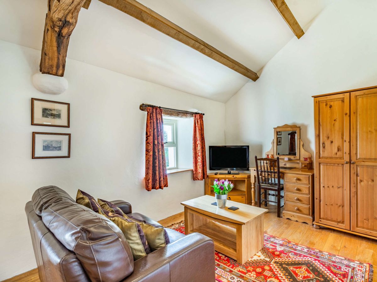 The Old Homestead, listing photograph 11