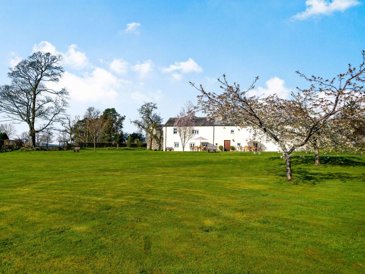 The Old Homestead, listing photograph 5