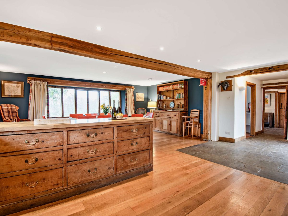 The Lake House, listing photograph 9
