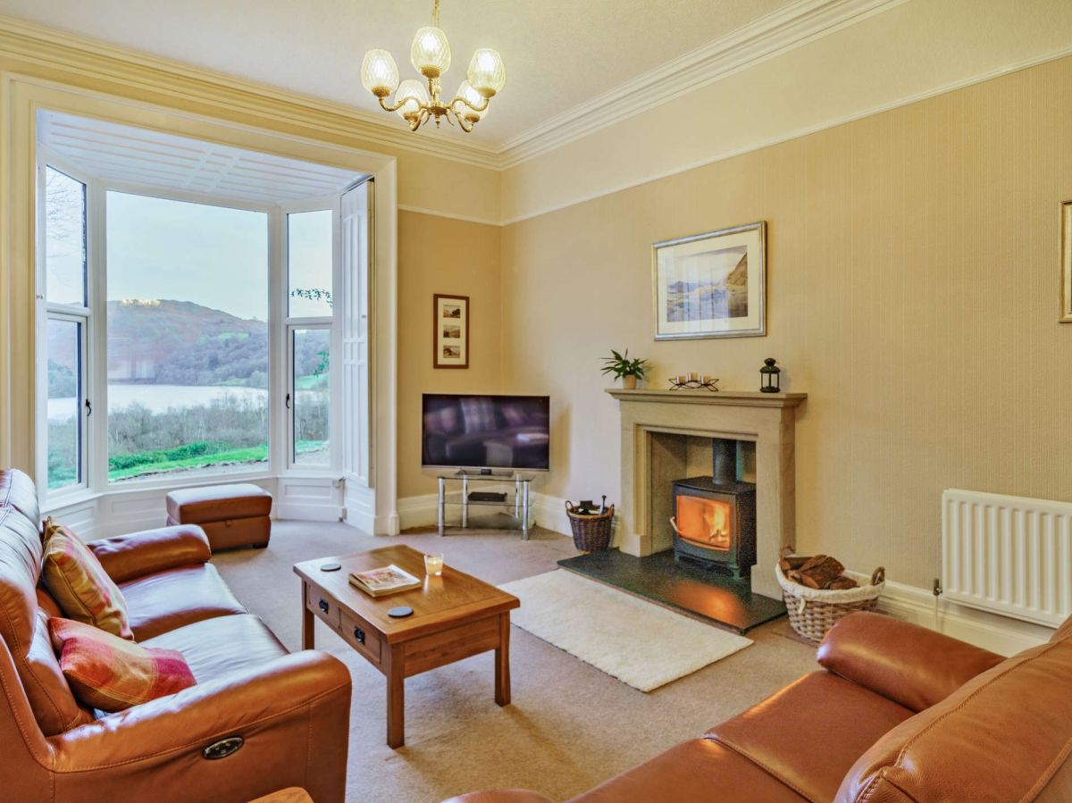 East House, listing photograph 2