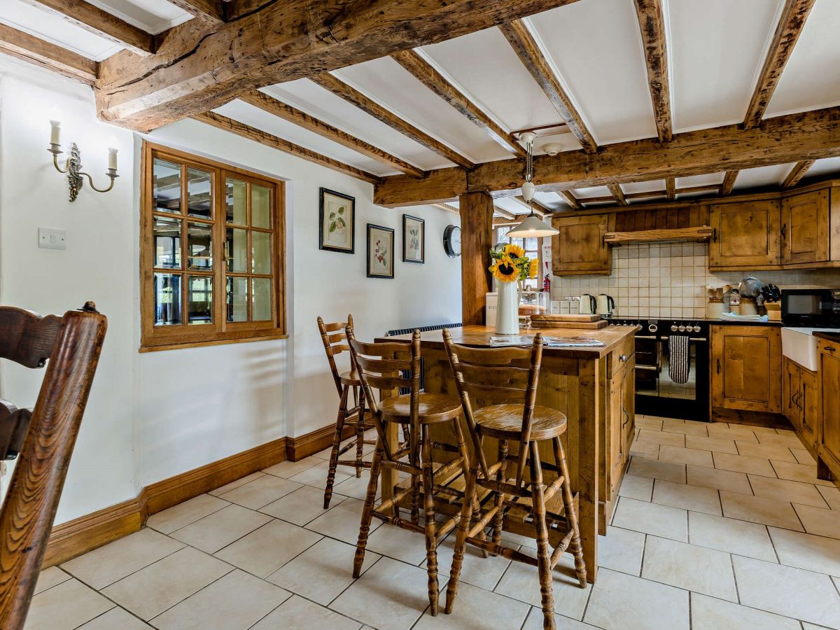 Old Beams, listing photograph 5
