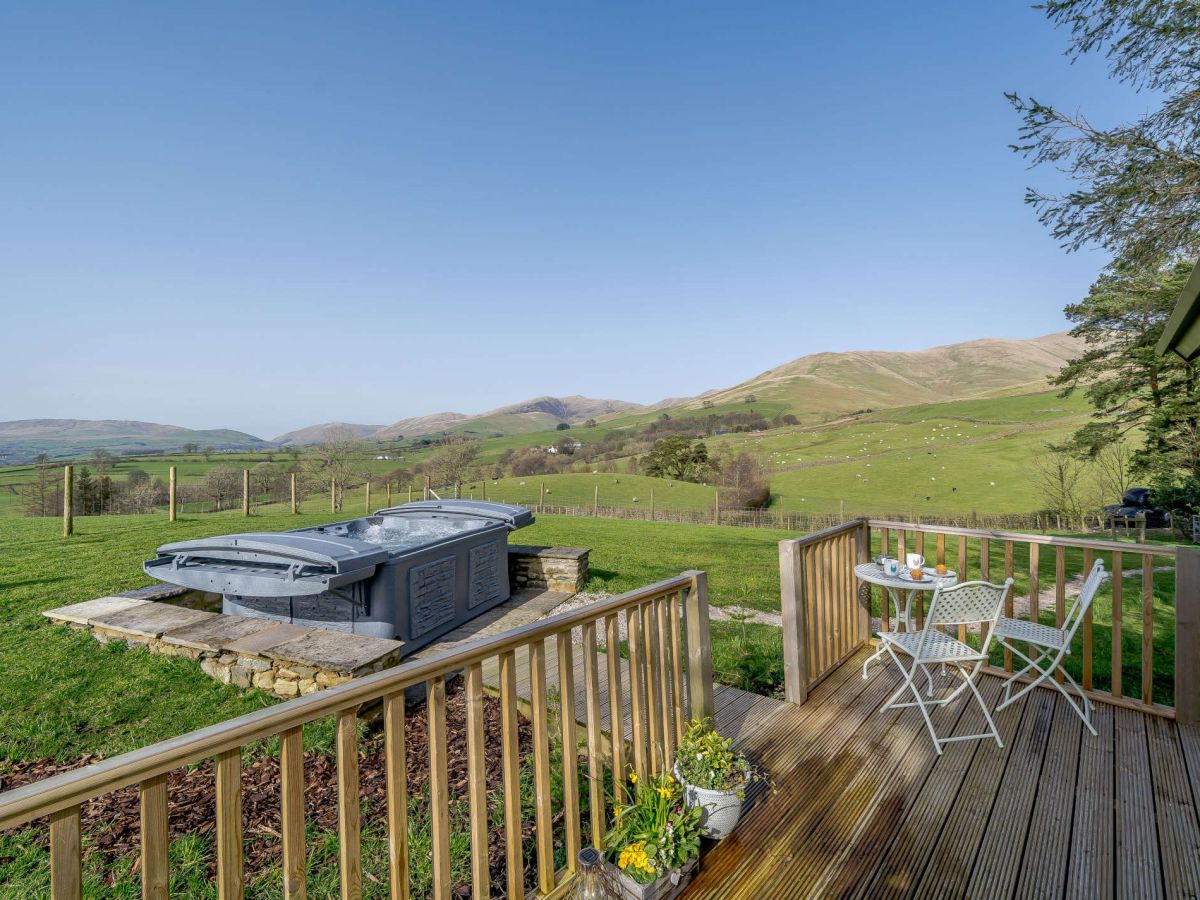 Height Of Winder Shepherds Hut, listing photograph 6