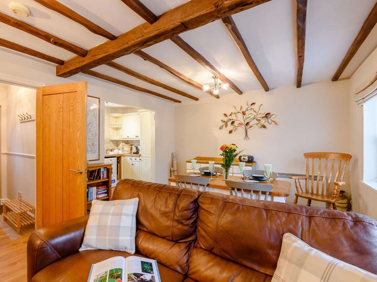 Heron Cottage, listing photograph 3