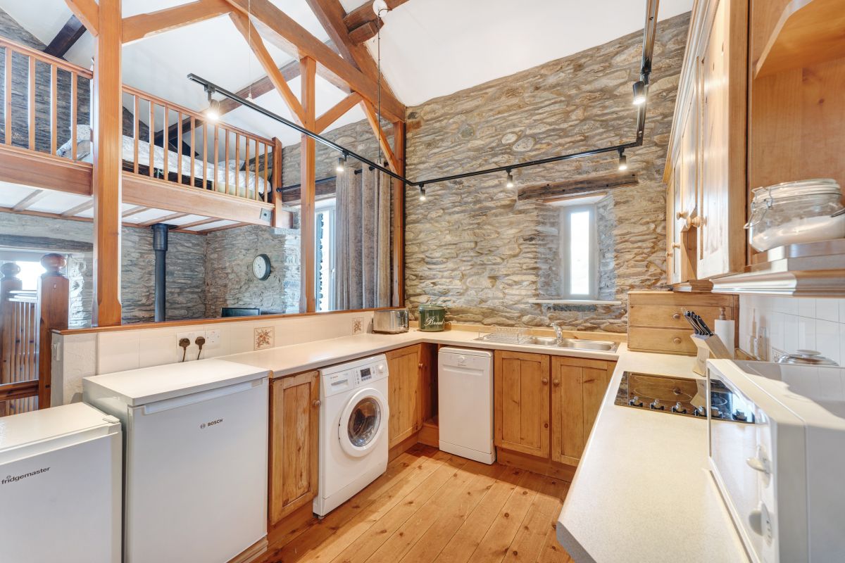 High Grove Cottage, listing photograph 12
