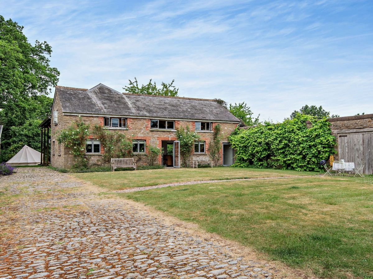 The River Cottage Retreat, listing photograph 2