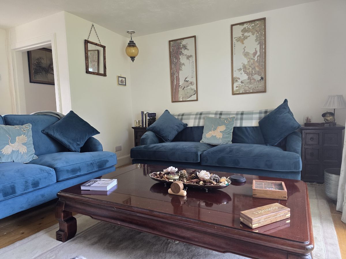 Hillview Cottage, listing photograph 2