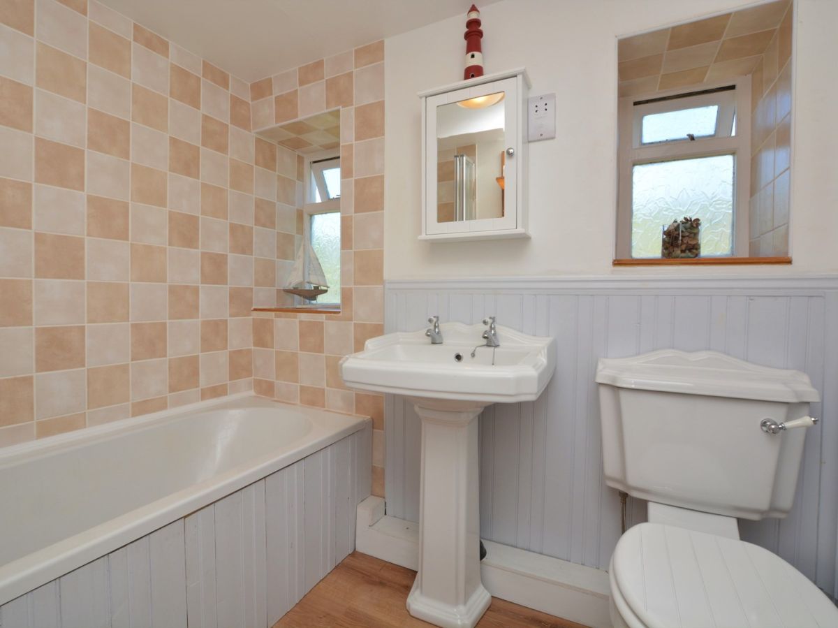 Hedgehog Cottage, listing photograph 12