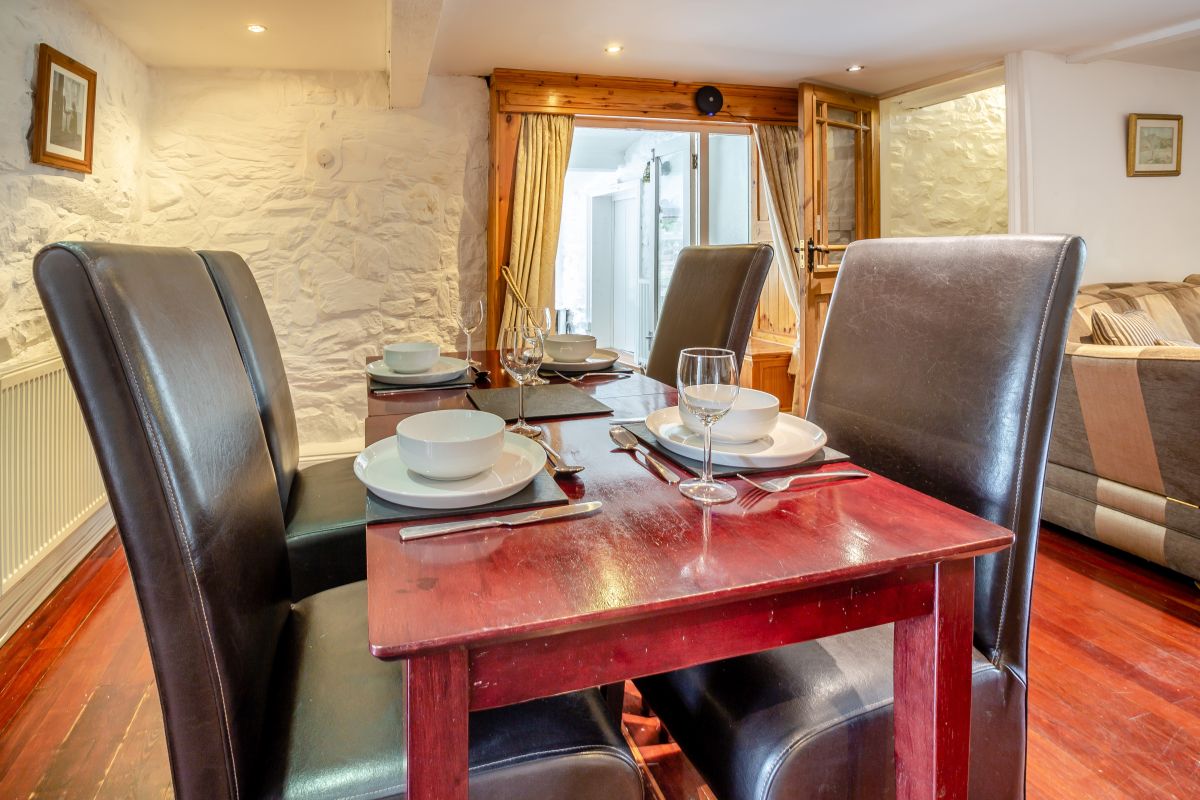 Betws Inn Bach, listing photograph 12