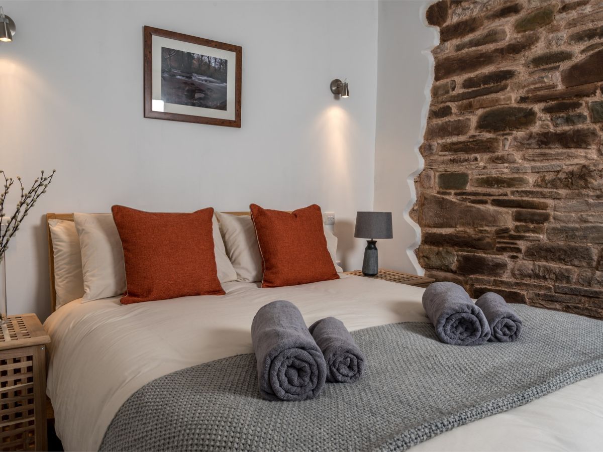 Willow Cottage - Pengenffordd, listing photograph 8