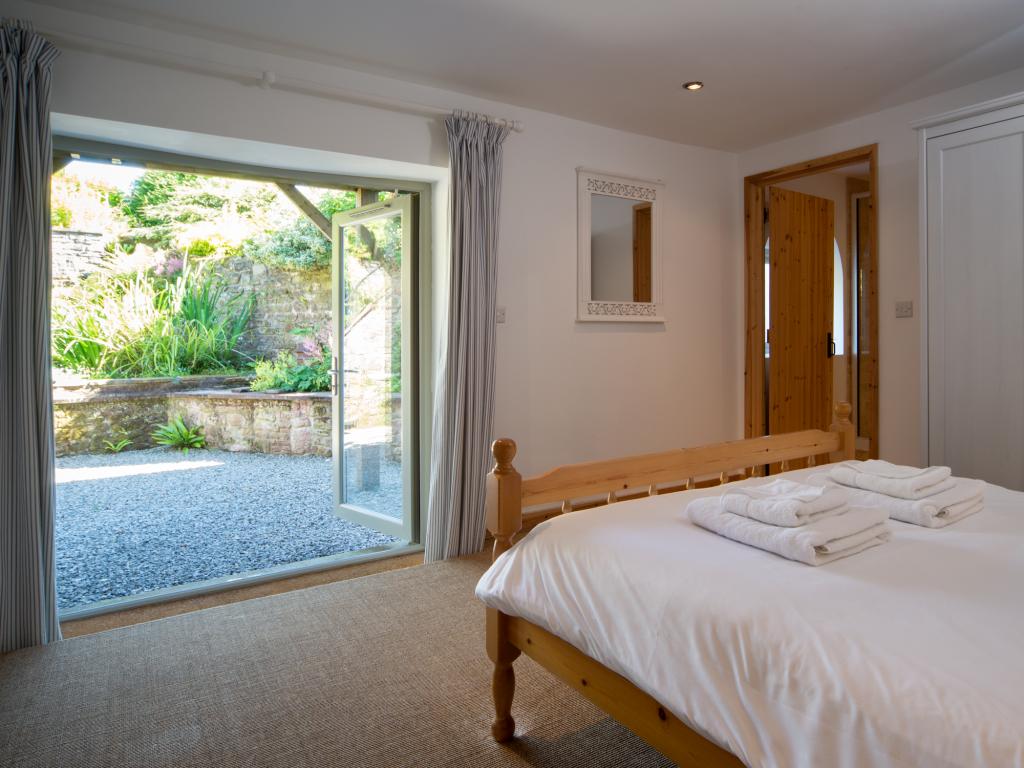 Hall Garth, listing photograph 10
