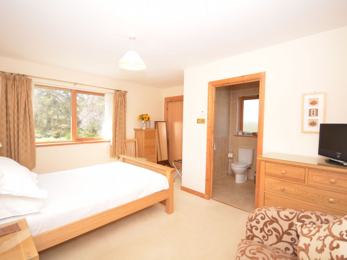 Belivat Cottage, listing photograph 9