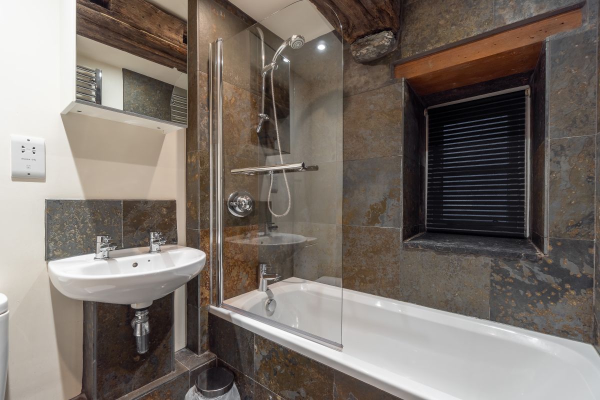 The Old Beams, listing photograph 10