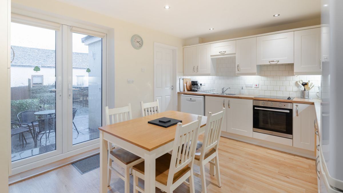 Sunny Cottage, listing photograph 3
