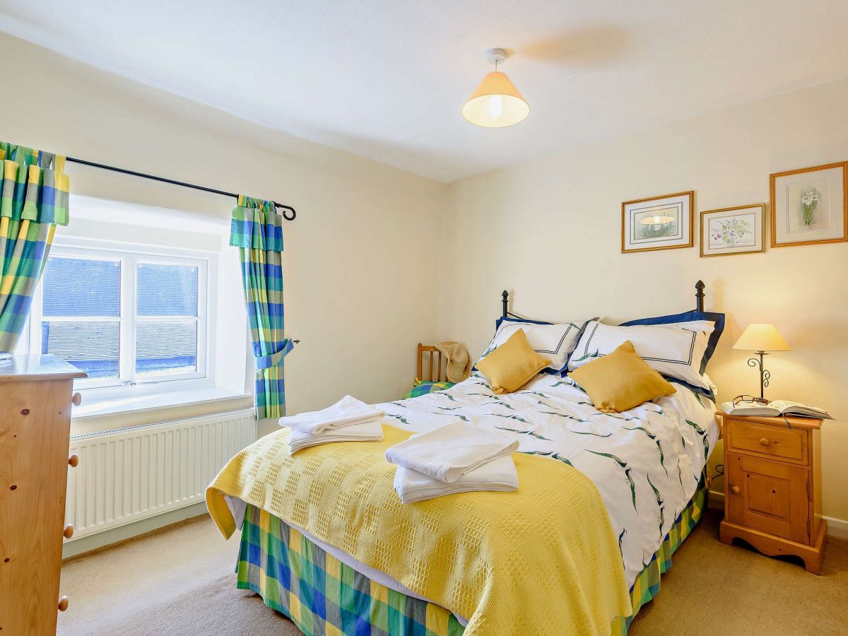 Cross Cottage, listing photograph 12