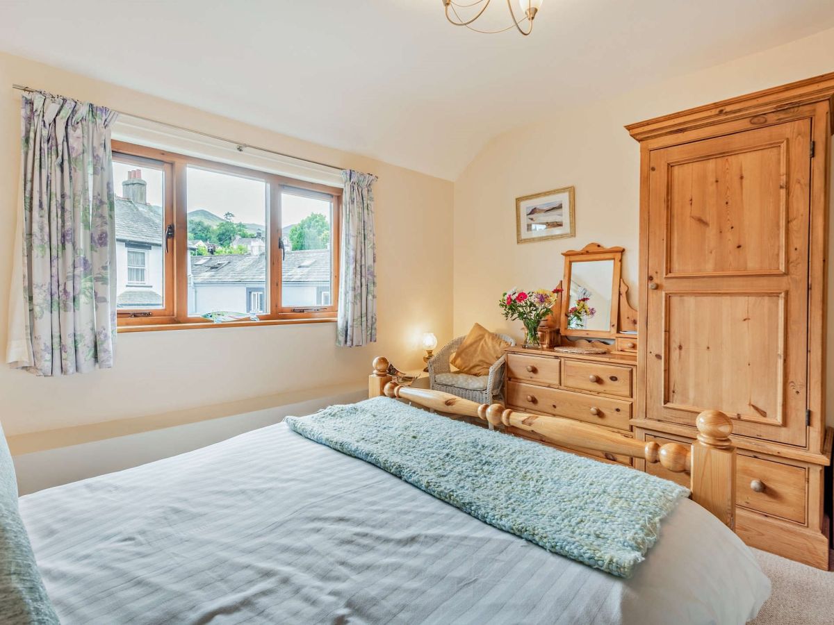 Crown Cottage, listing photograph 12