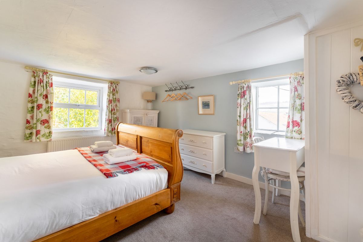 Honey Pot Cottage, listing photograph 11