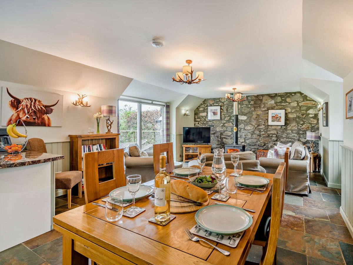 Blacksmiths Cottage, listing photograph 3