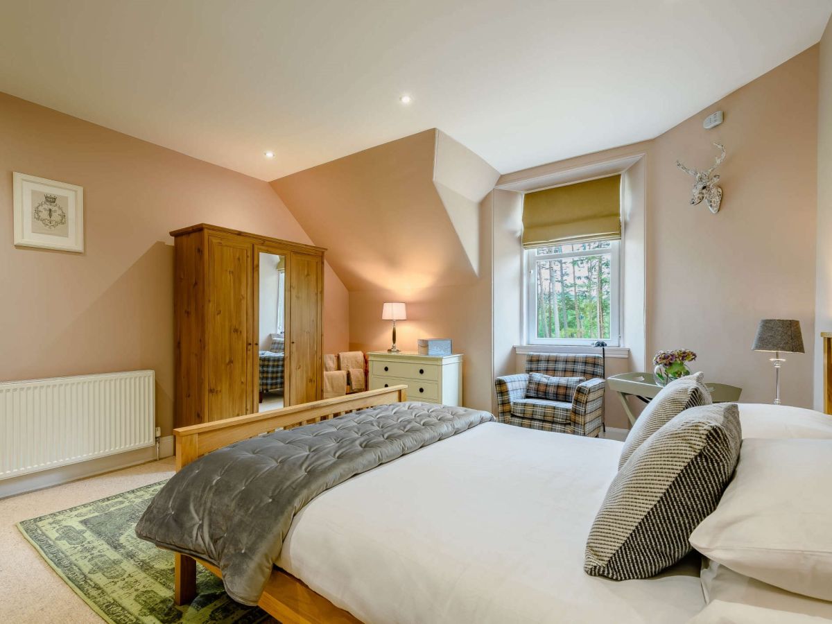 Scott Cottage - Loch Katrine, listing photograph 8
