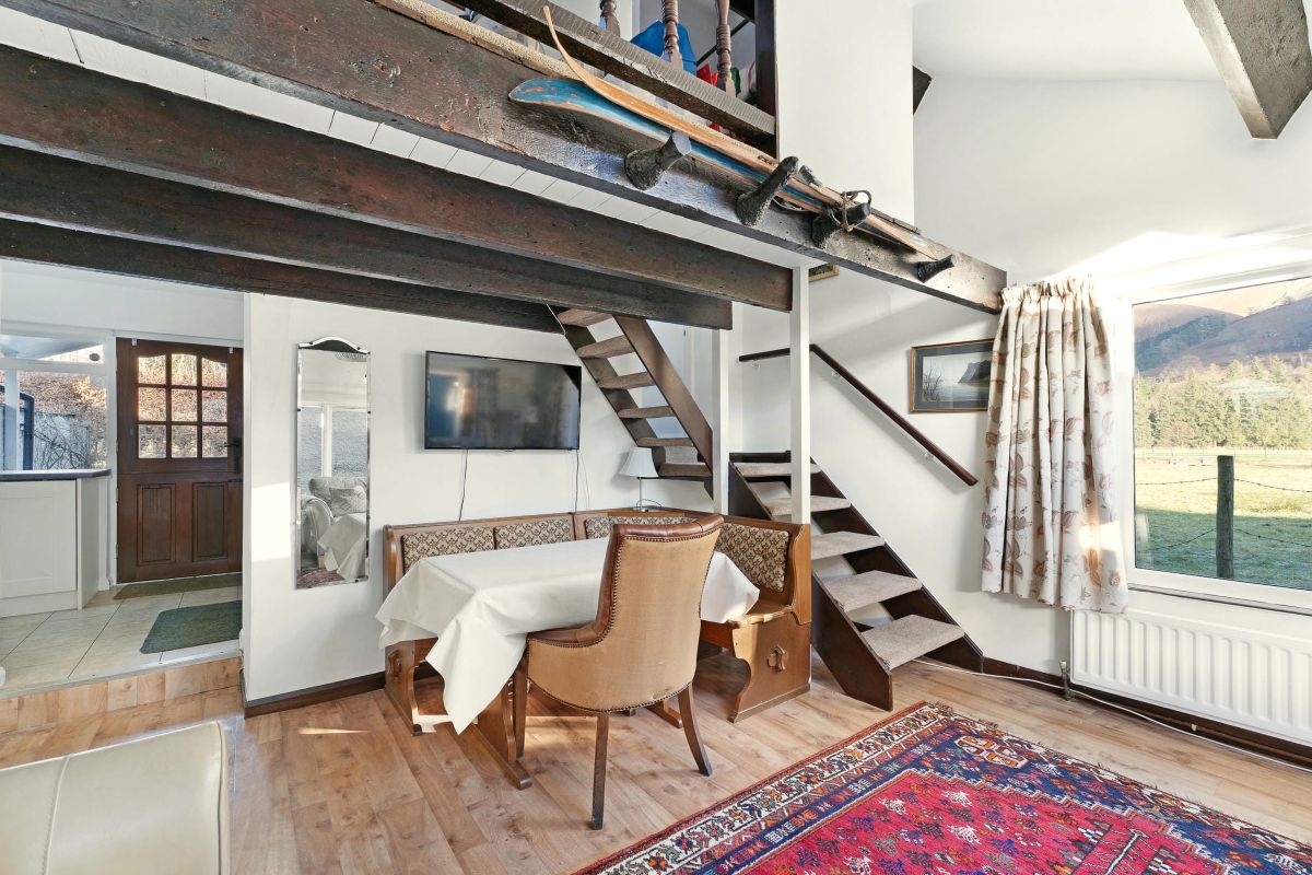 Rowan Studio Cottage, listing photograph 9