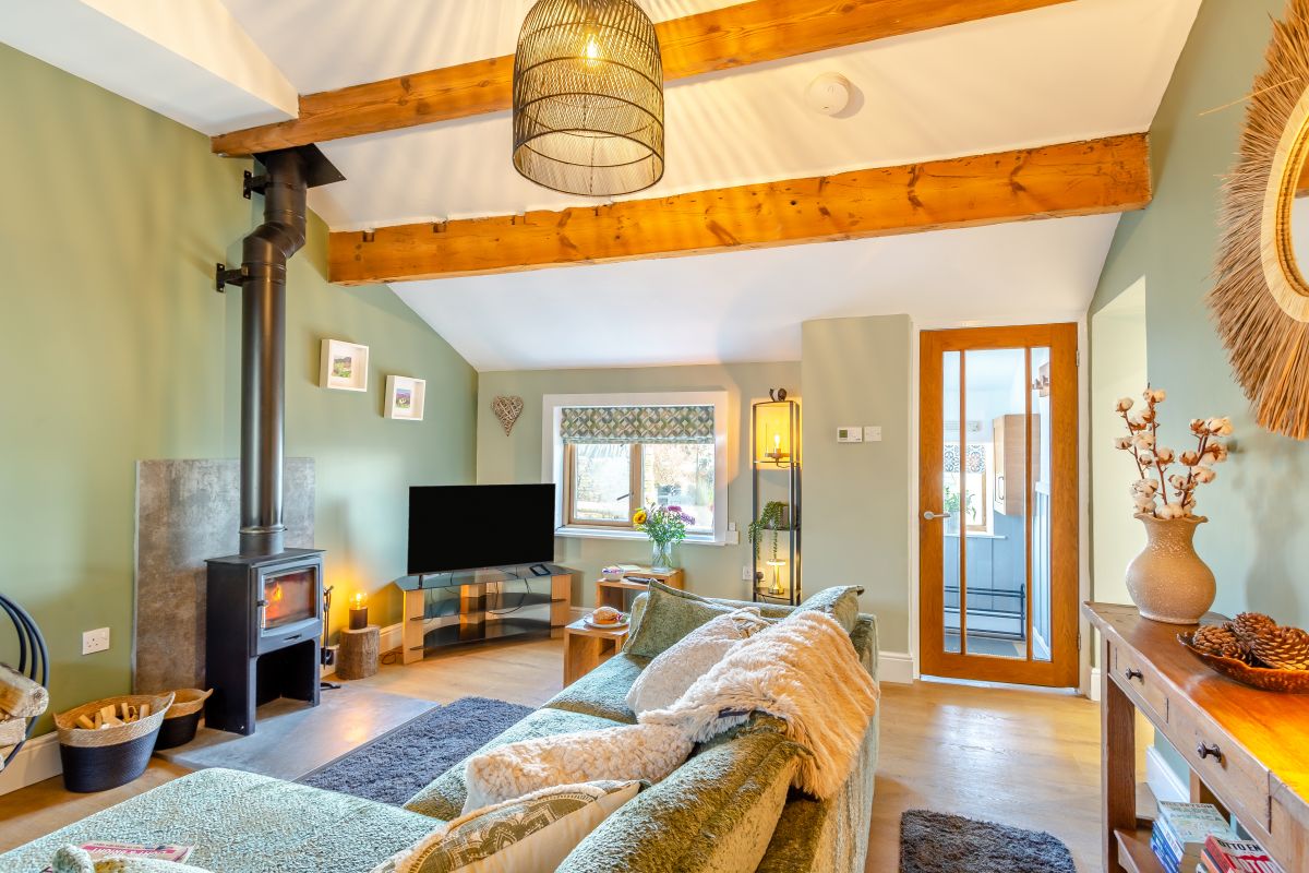 Laund Cottage - Slaithwaite, listing photograph 4