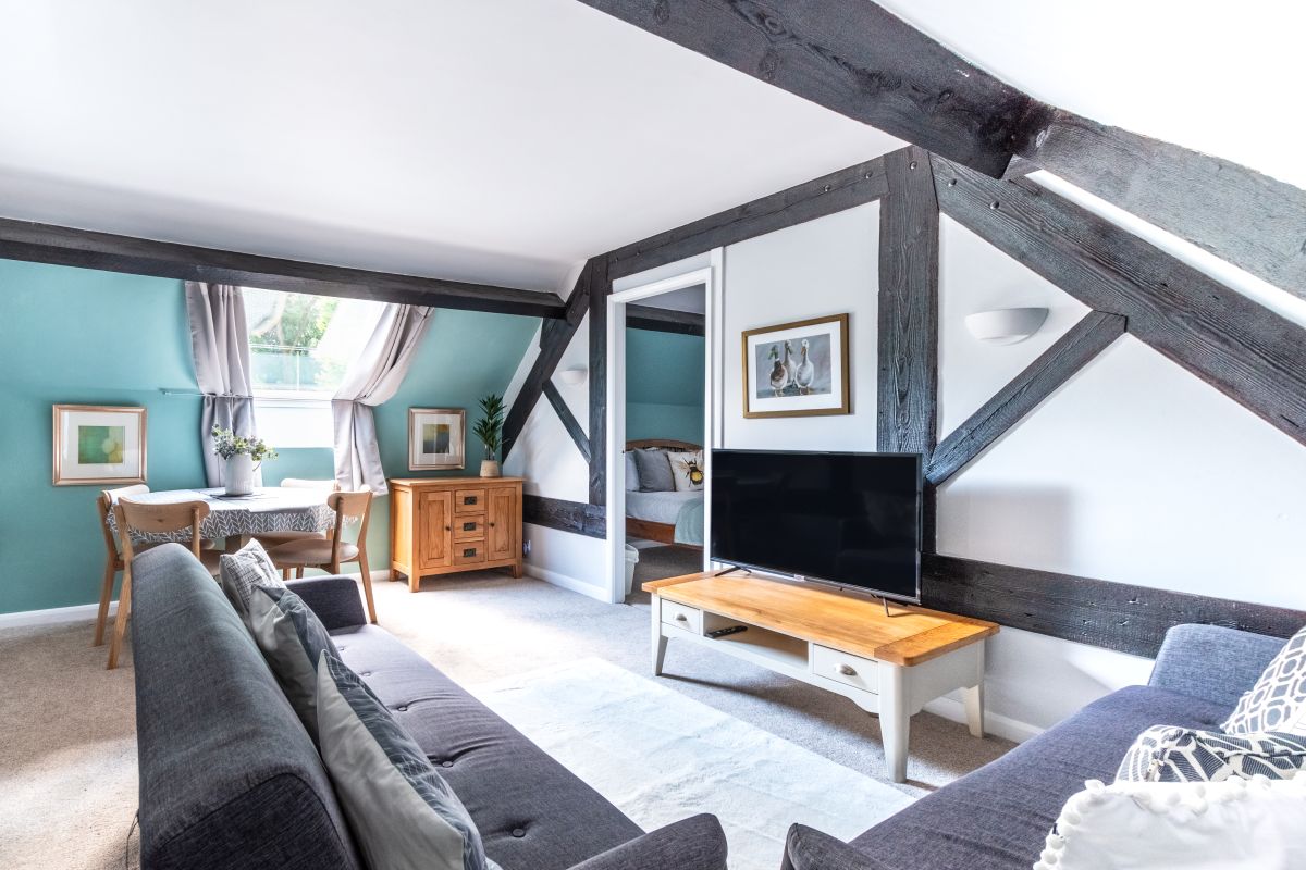 The Coach House - Lea, listing photograph 10