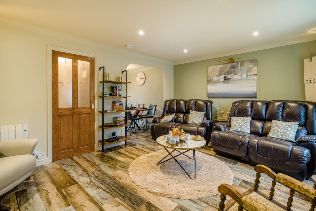 Bowness Retreat - Windermere, listing photograph 3