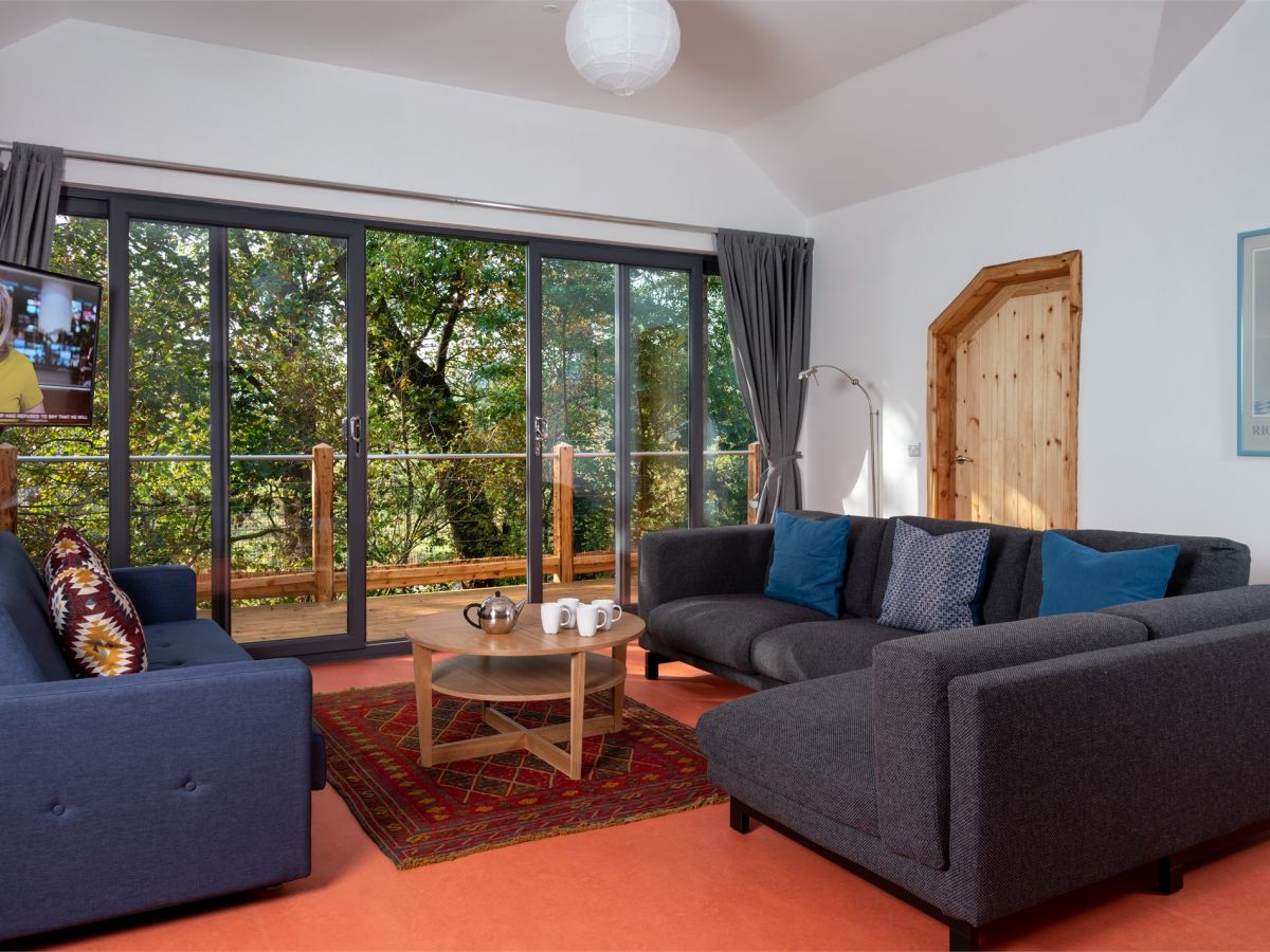 Larchwood Bothy, listing photograph 3