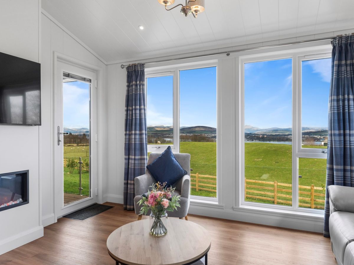 Arrochar View - Executive, listing photograph 10