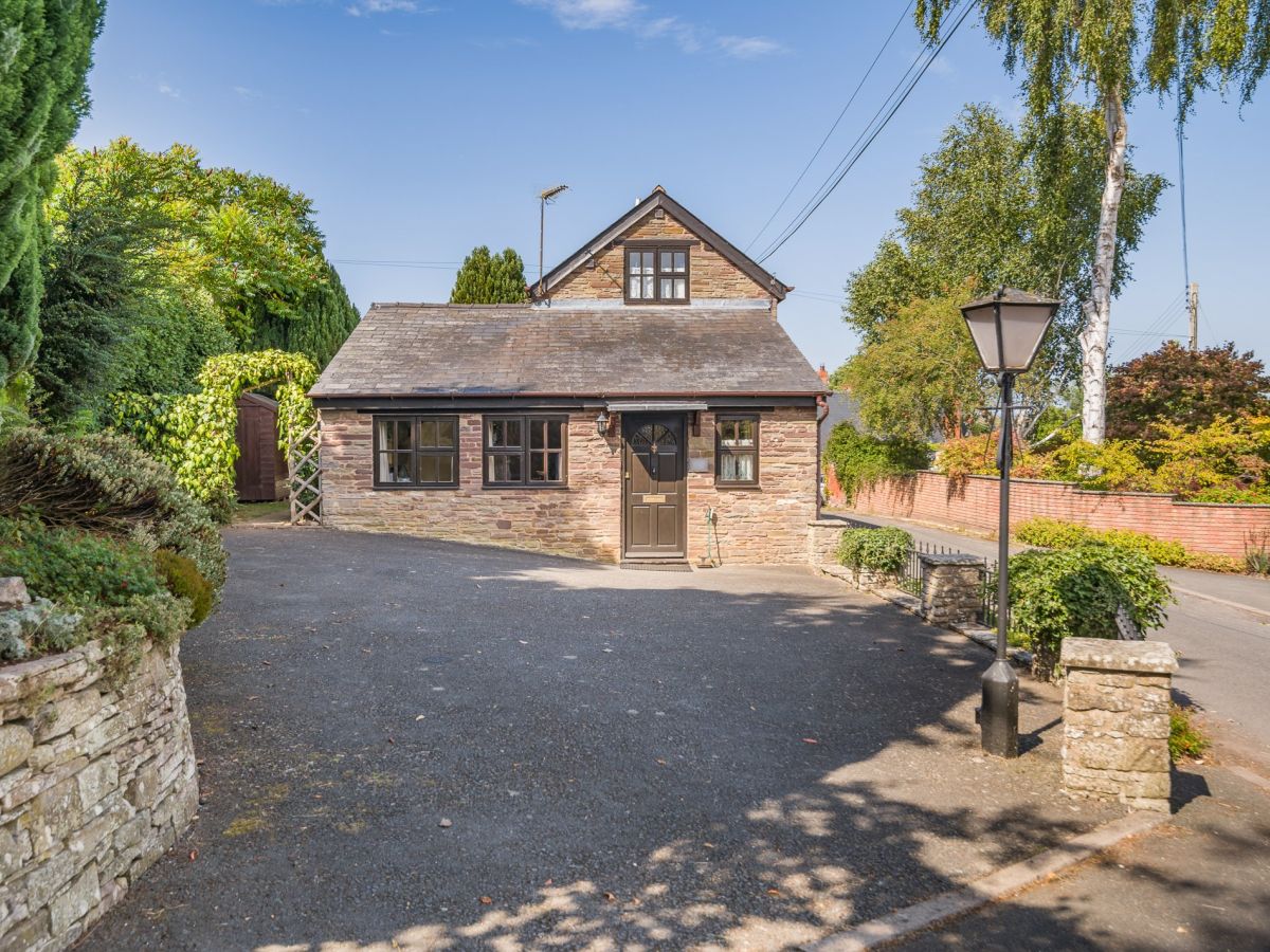 Granary Cottage - Dorstone, listing photograph 3