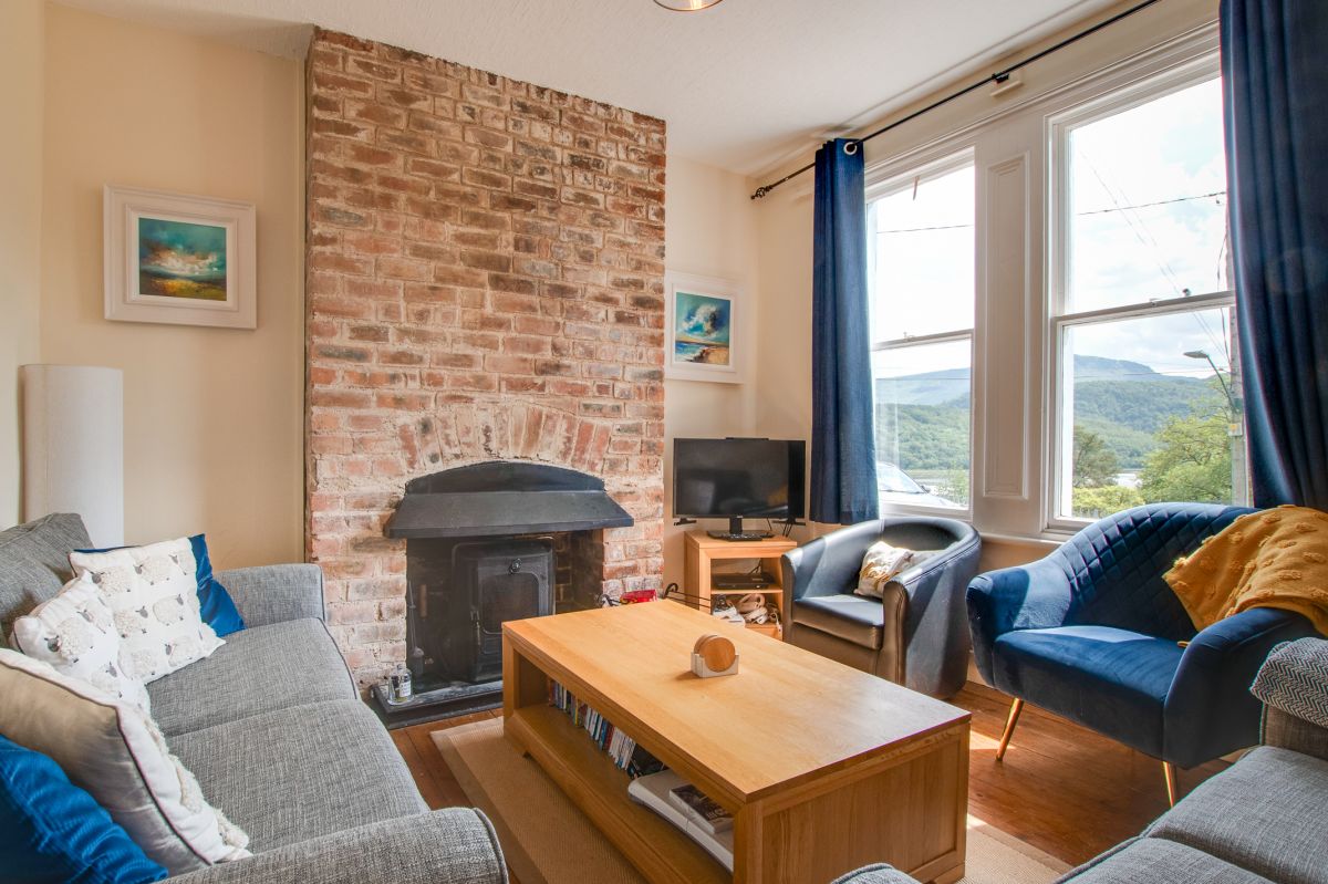 Bryn Hyfryd, listing photograph 2