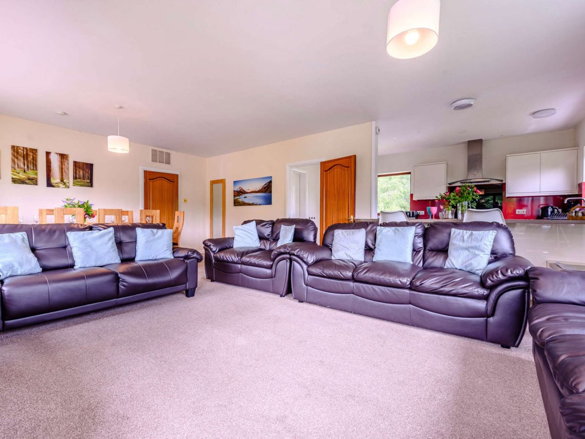 High Holme, listing photograph 4