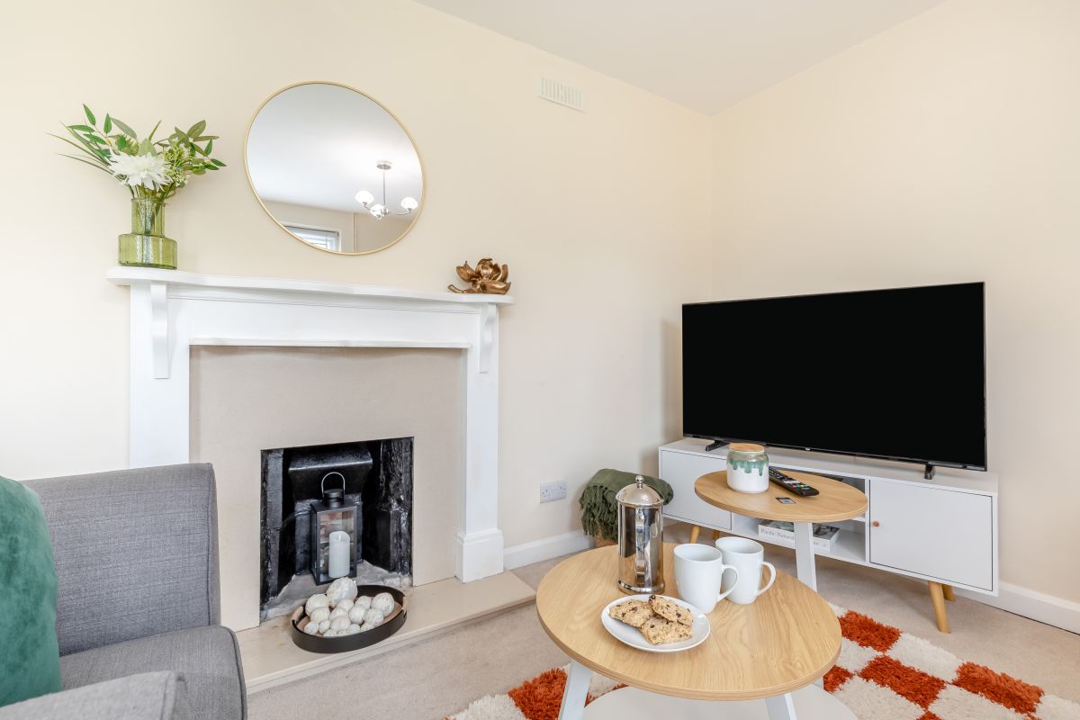 Leek House, listing photograph 7